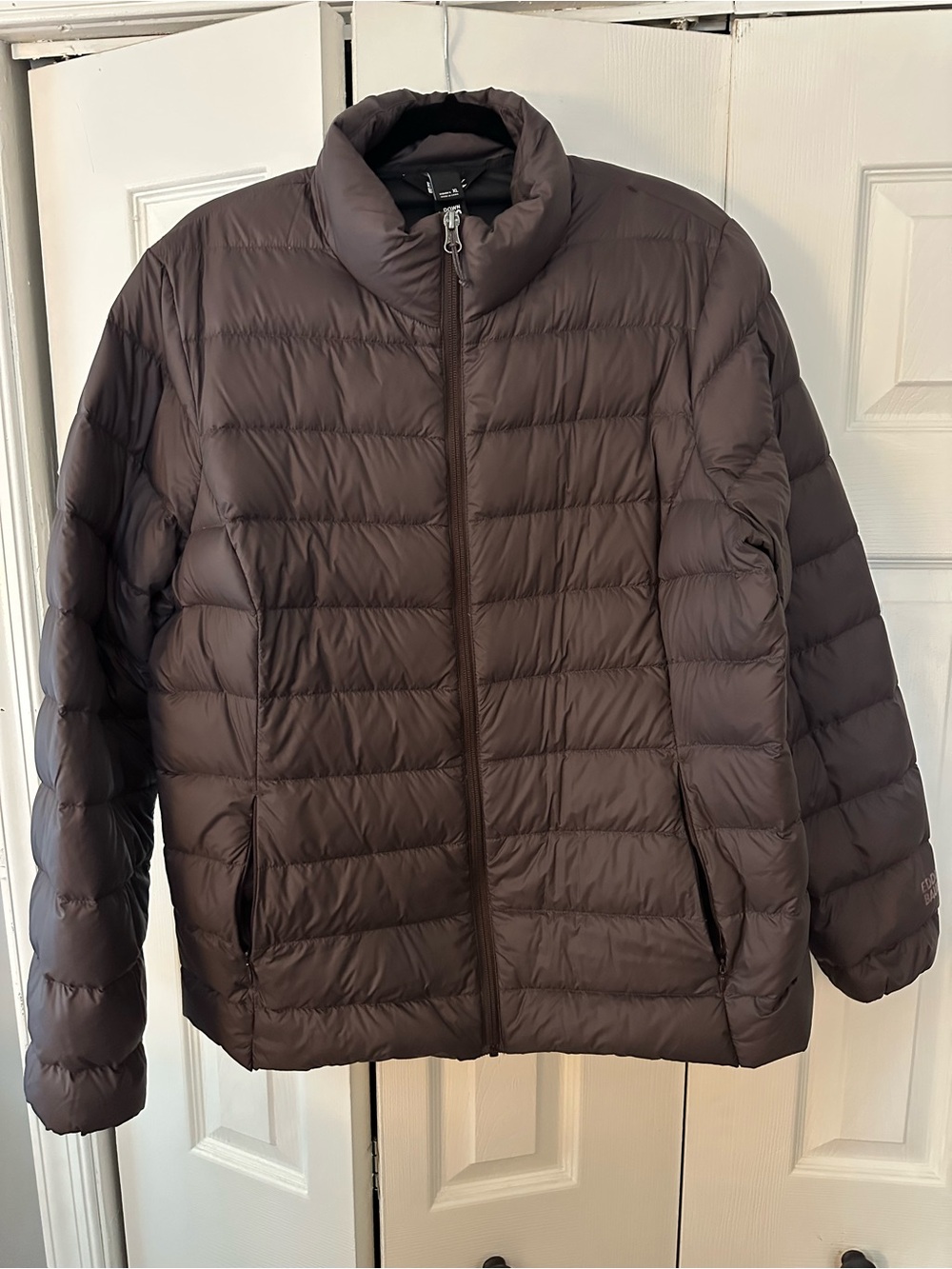 Eddie Bauer Women's Plum Lightweight Packable Puffer Jacket
